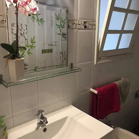 Petit Chalet شاليه اركوس دي فالديفيز